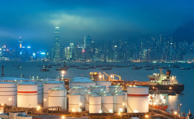 hong-kong-oil-592375930.jpg 